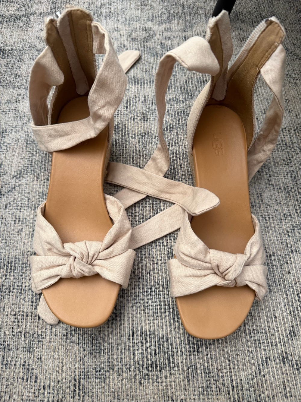 UGG Women's Light Beige Knot Front Wrap Wedge Sandals